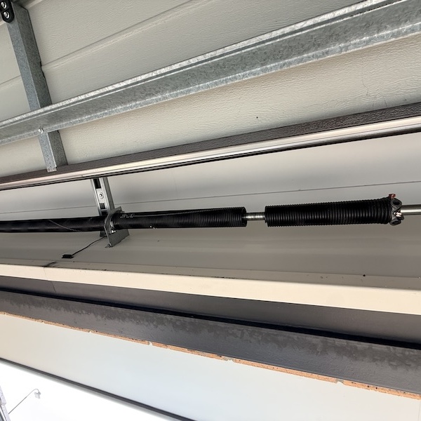 Broken spring that we will be moved and put two new springs in